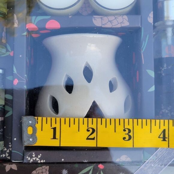 Cranberry Ice Fragrance Gift Set - Picture 9 of 10